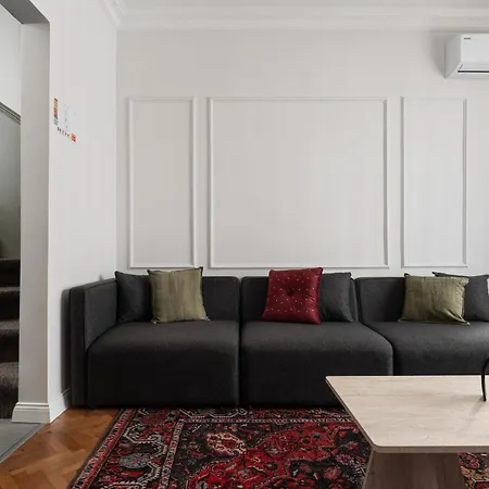 Premium Family House For 10 Near Taksim Istanbul