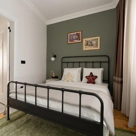 Premium Family House For 10 Near Taksim Istanbul